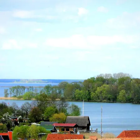 Ruhige Maisonette-wohnung Mit Blick über Kleines Himmelreich